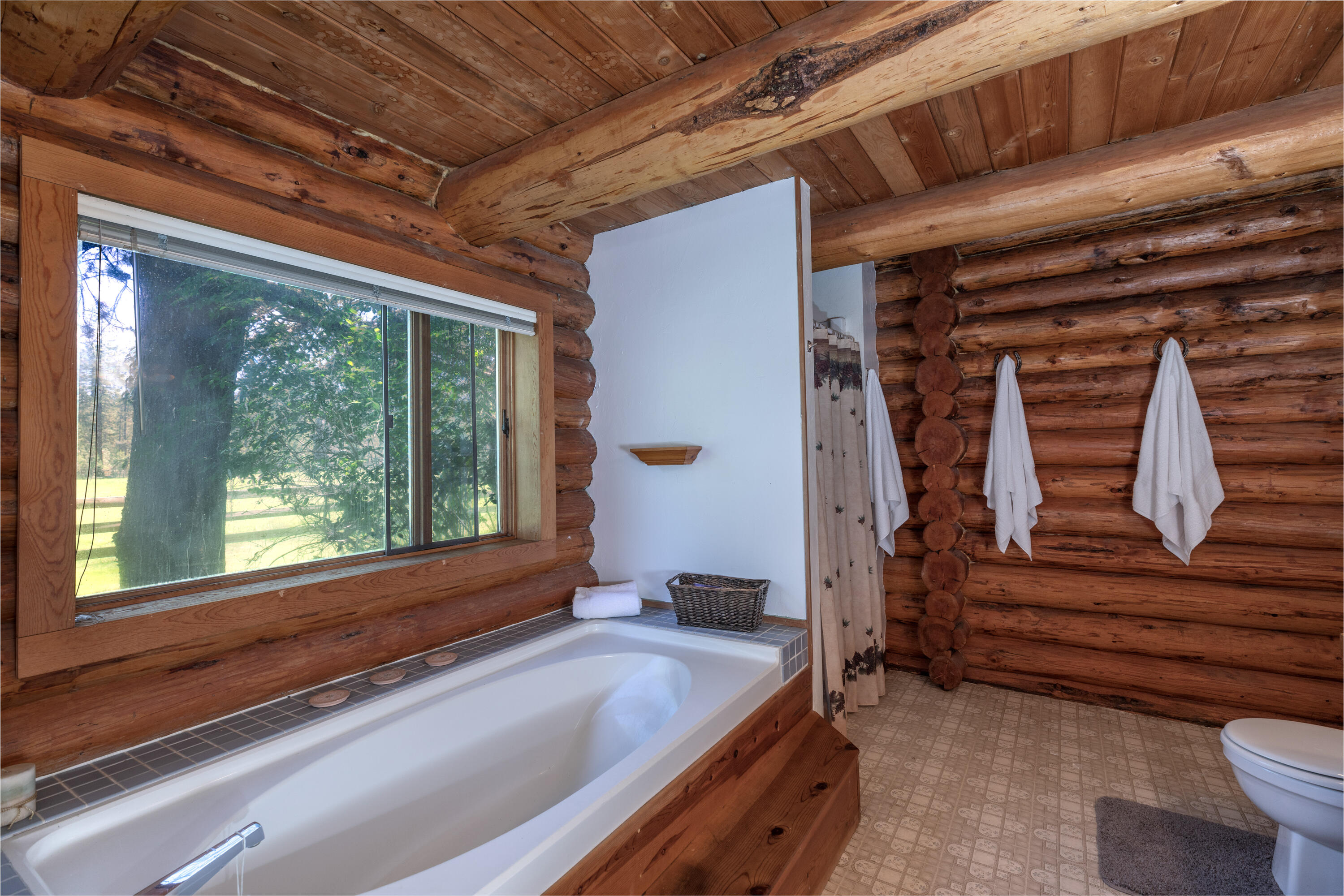 Wagon Trail Acreages - Residential