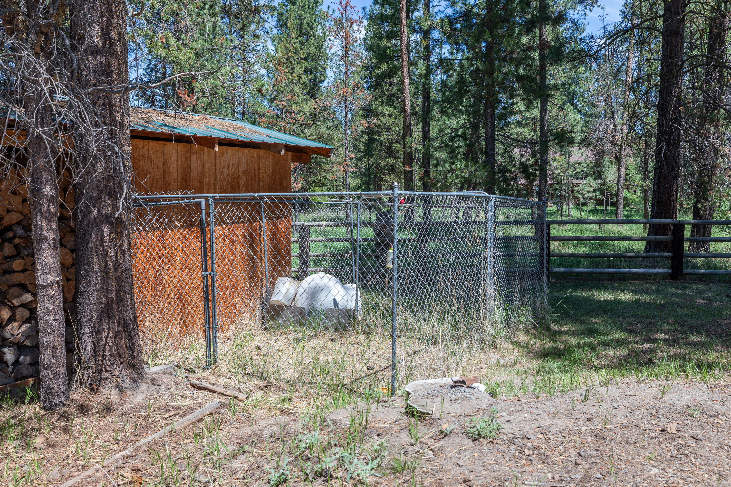 Wagon Trail Acreages - Residential