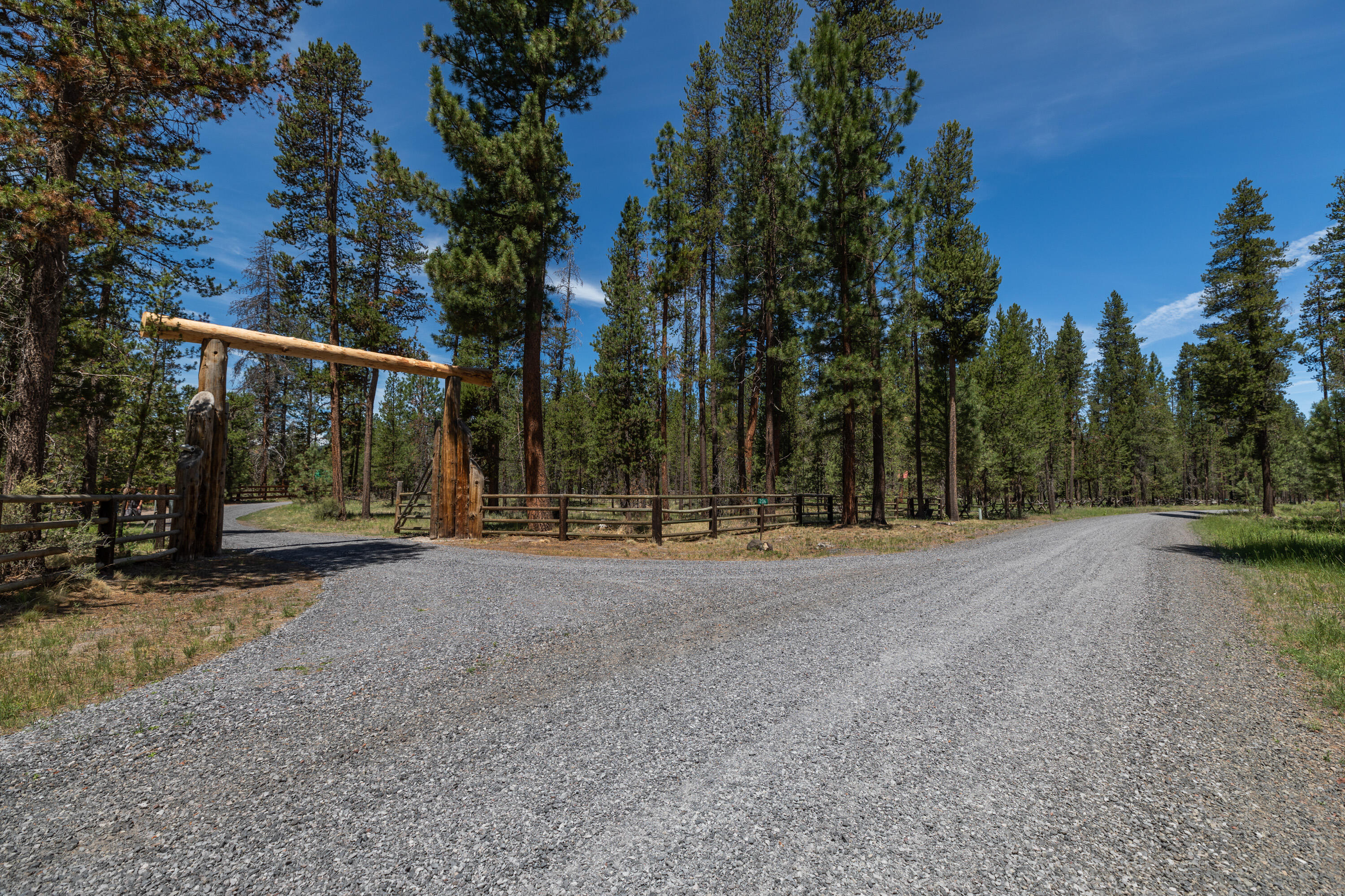 Wagon Trail Acreages - Residential