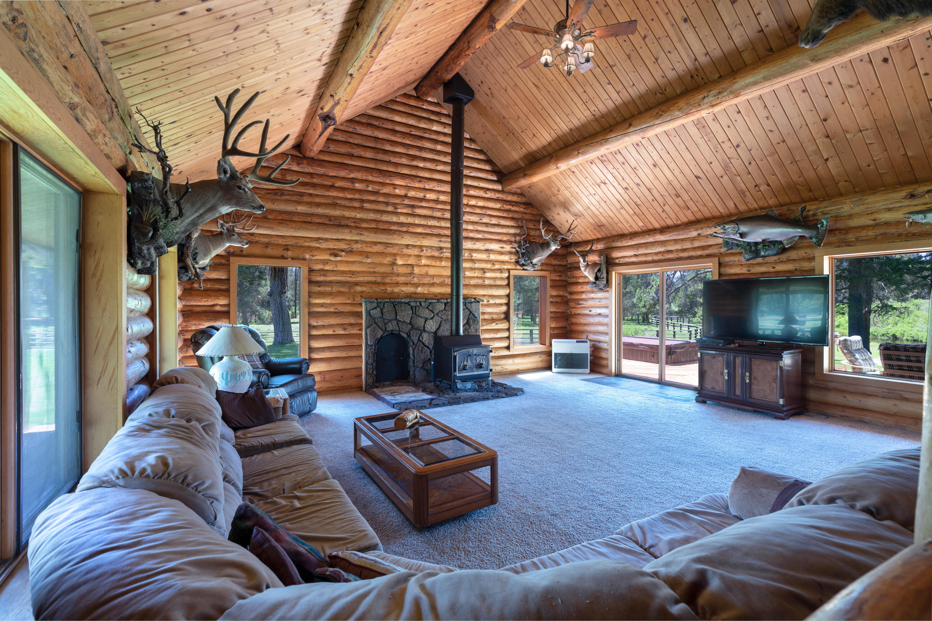 Wagon Trail Acreages - Residential