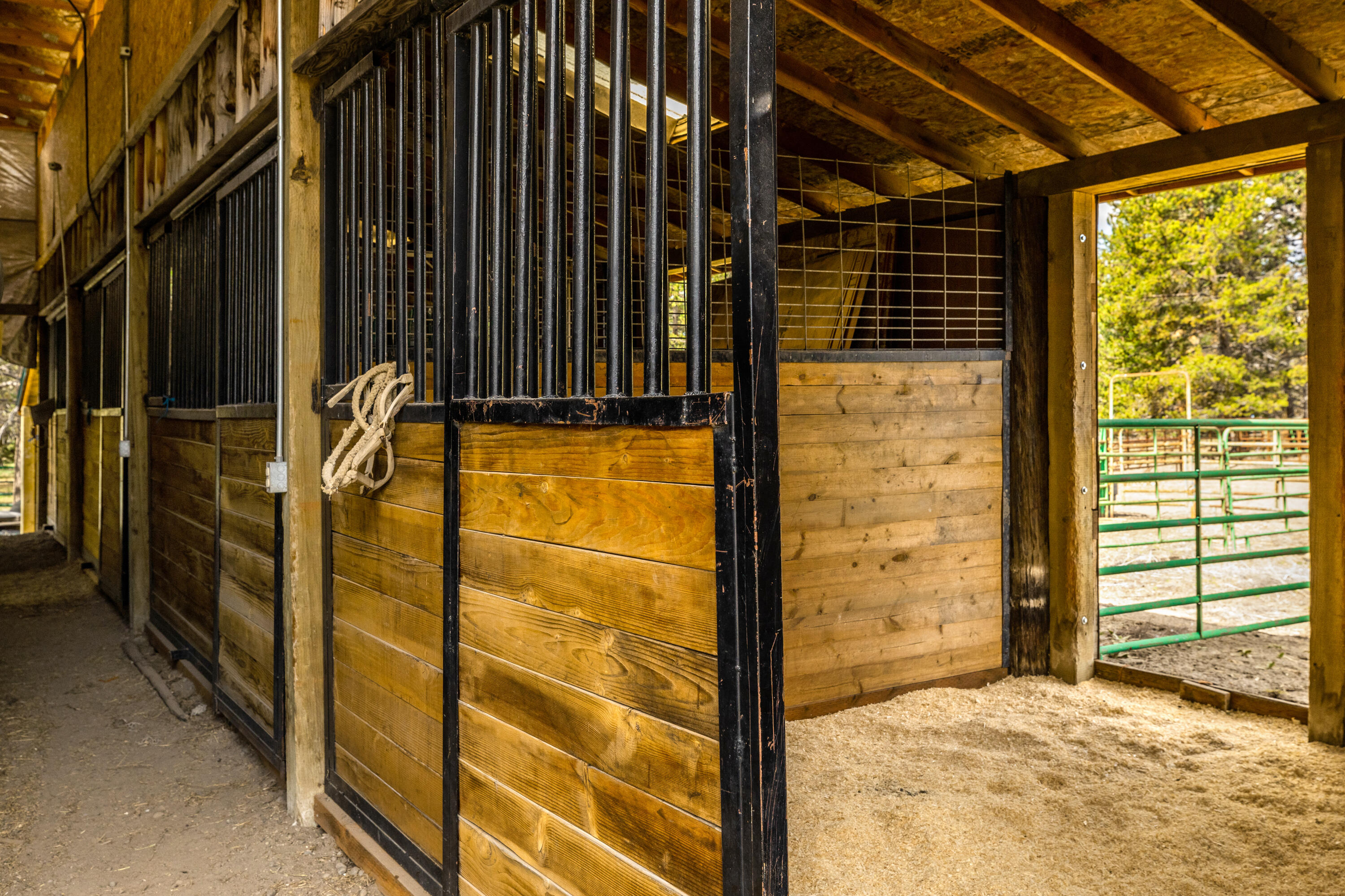 Wagon Trail Acreages - Residential