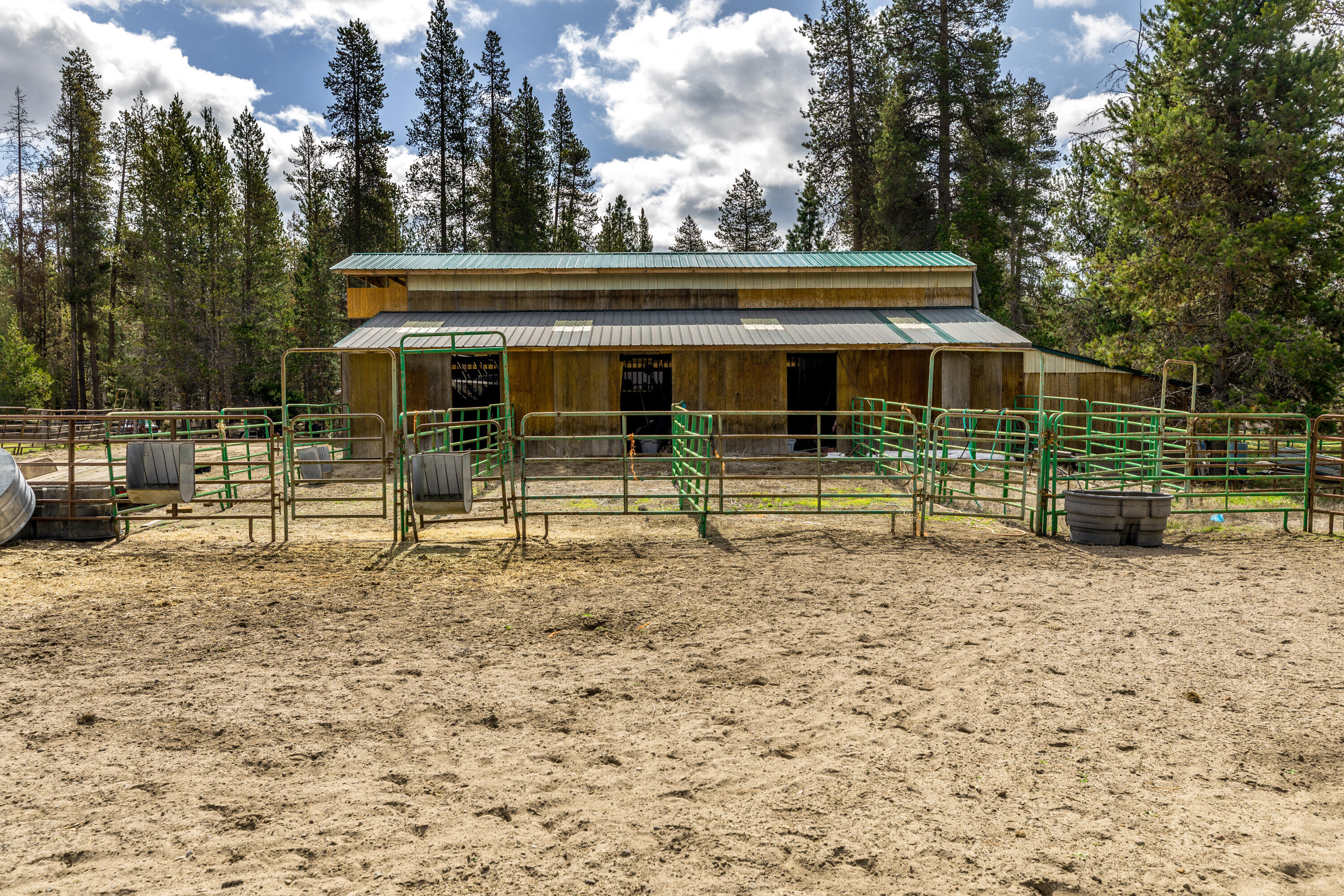 Wagon Trail Acreages - Residential