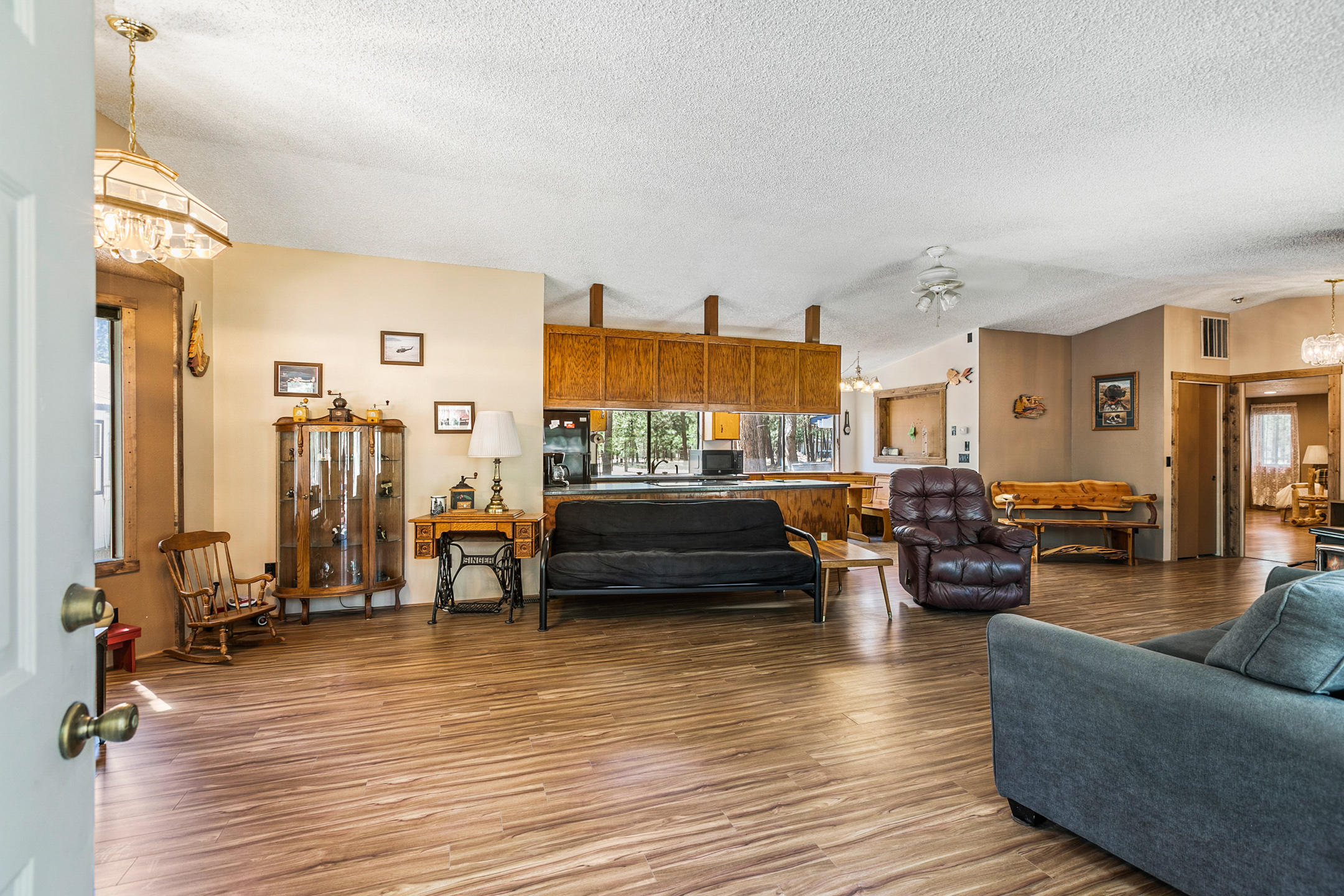 Ponderosa Pines - Residential