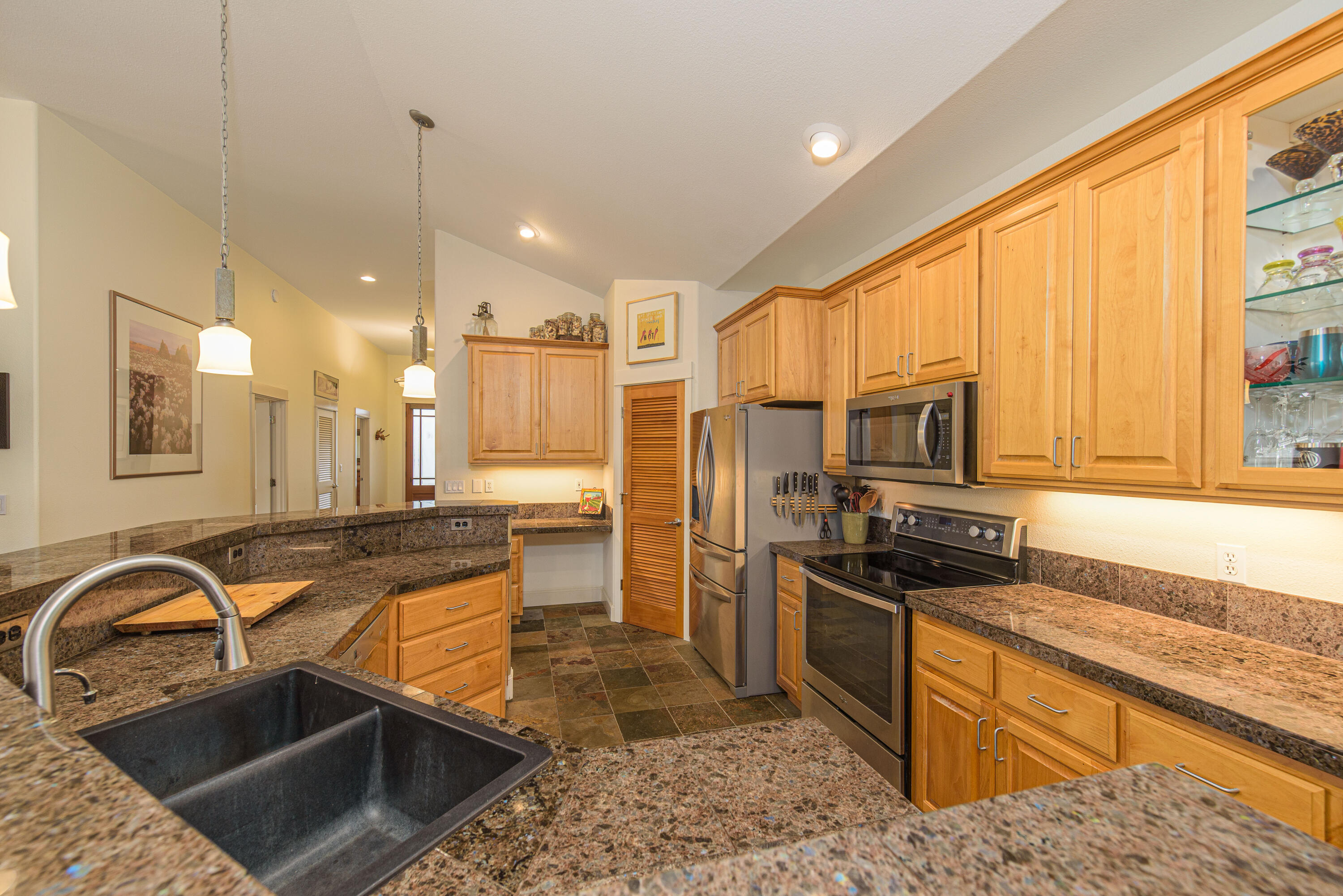 2543 NW Locke Court
