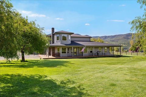 Tiny photo for 900 Butler Creek Road, Ashland, OR 97520 (MLS # 220219409)