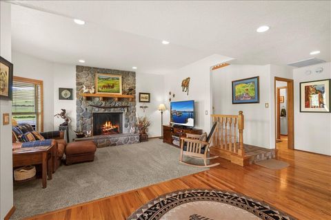 Tiny photo for 900 Butler Creek Road, Ashland, OR 97520 (MLS # 220219409)