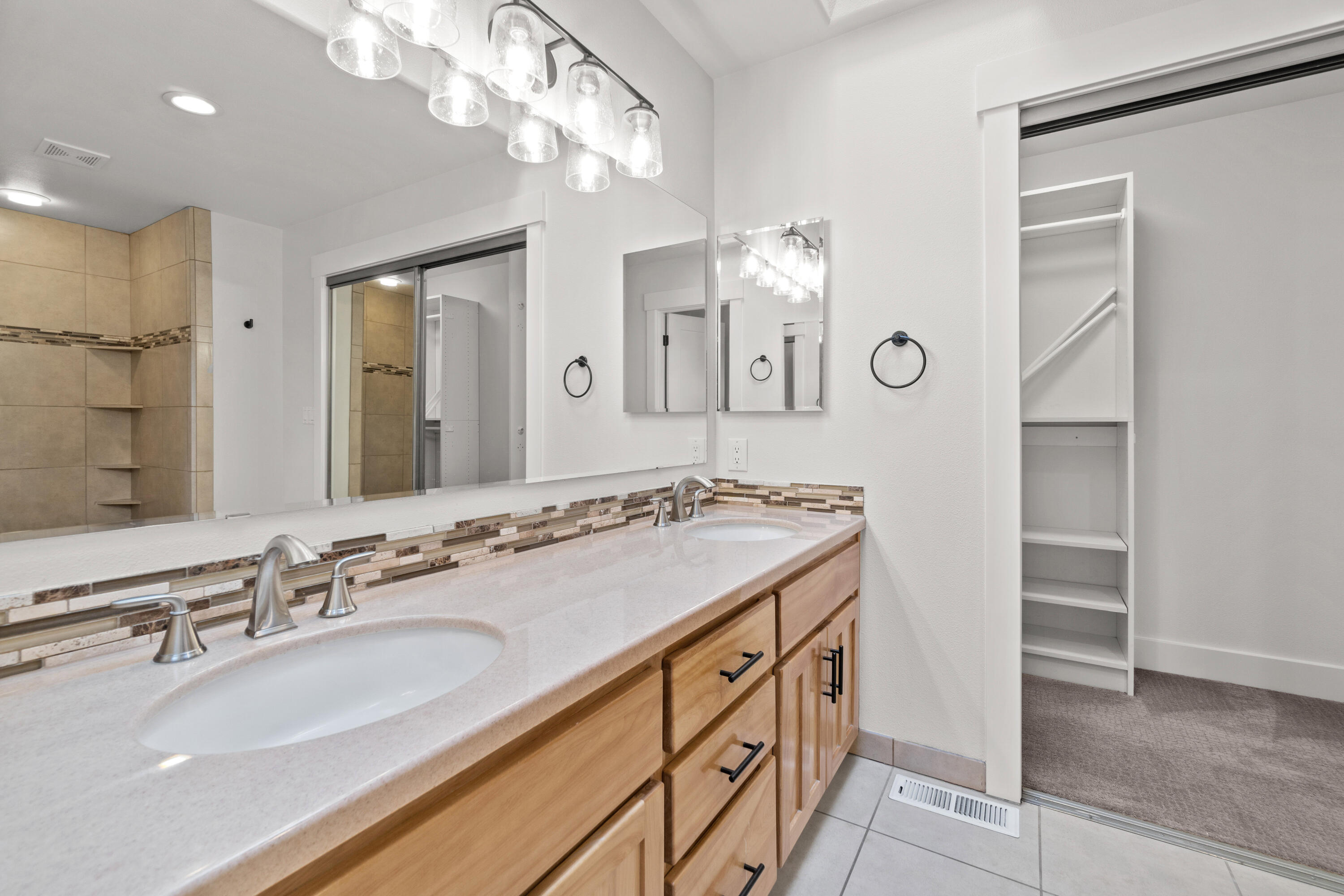 Awbrey Butte - Residential