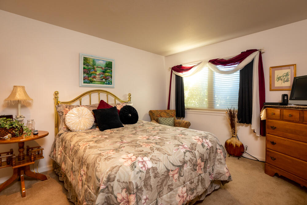 Shield Crest - Residential