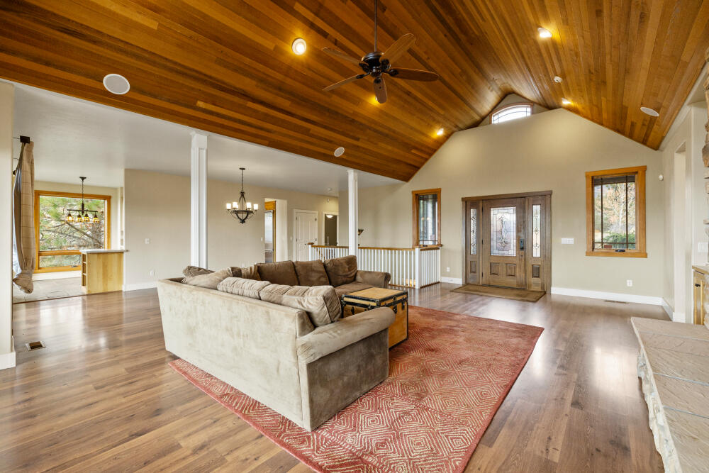 Gray Rock - Residential