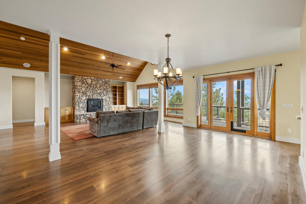 Gray Rock - Residential