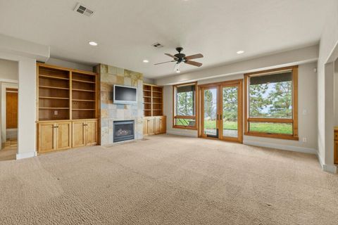 Tiny photo for 6346 Stoneridge Drive, Klamath Falls, OR 97601 (MLS # 220211677)
