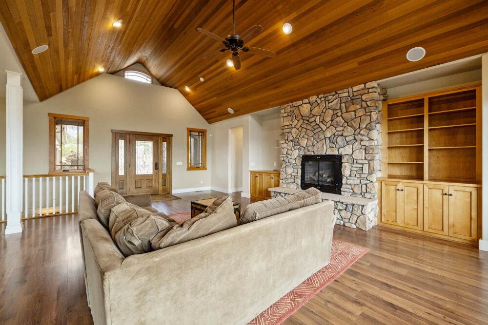 Gray Rock - Residential