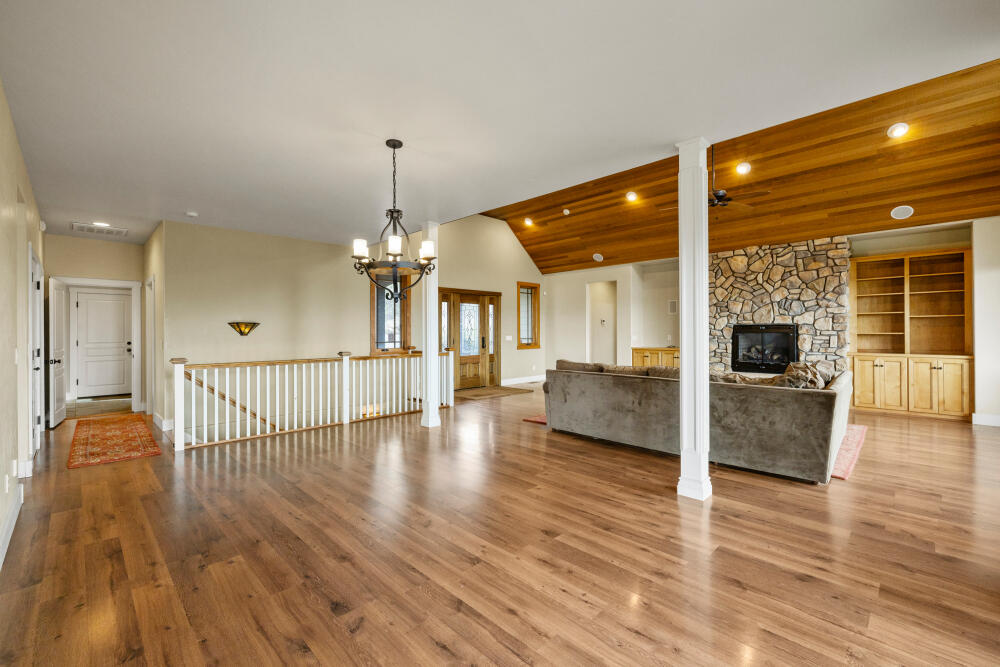 Gray Rock - Residential