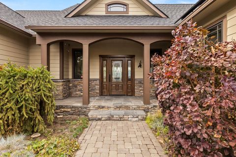 Tiny photo for 6346 Stoneridge Drive, Klamath Falls, OR 97601 (MLS # 220211677)