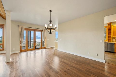 Tiny photo for 6346 Stoneridge Drive, Klamath Falls, OR 97601 (MLS # 220211677)