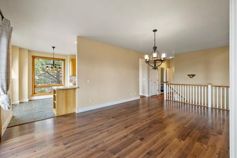 Tiny photo for 6346 Stoneridge Drive, Klamath Falls, OR 97601 (MLS # 220211677)
