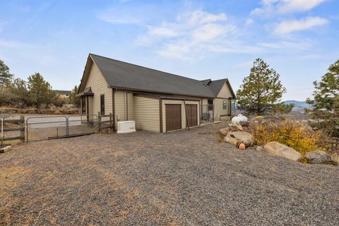 Tiny photo for 6346 Stoneridge Drive, Klamath Falls, OR 97601 (MLS # 220211677)