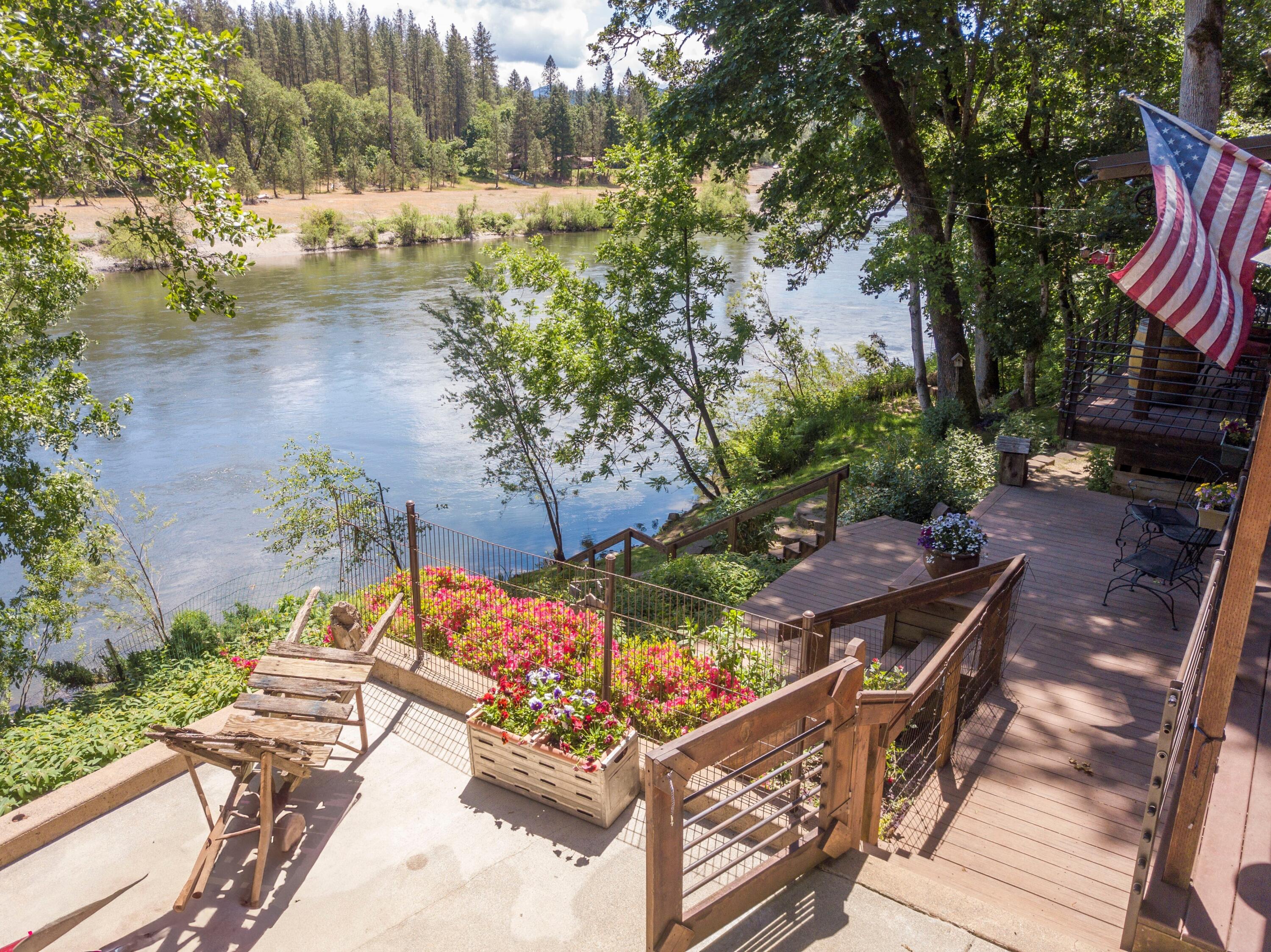 4941 Riverbanks Road