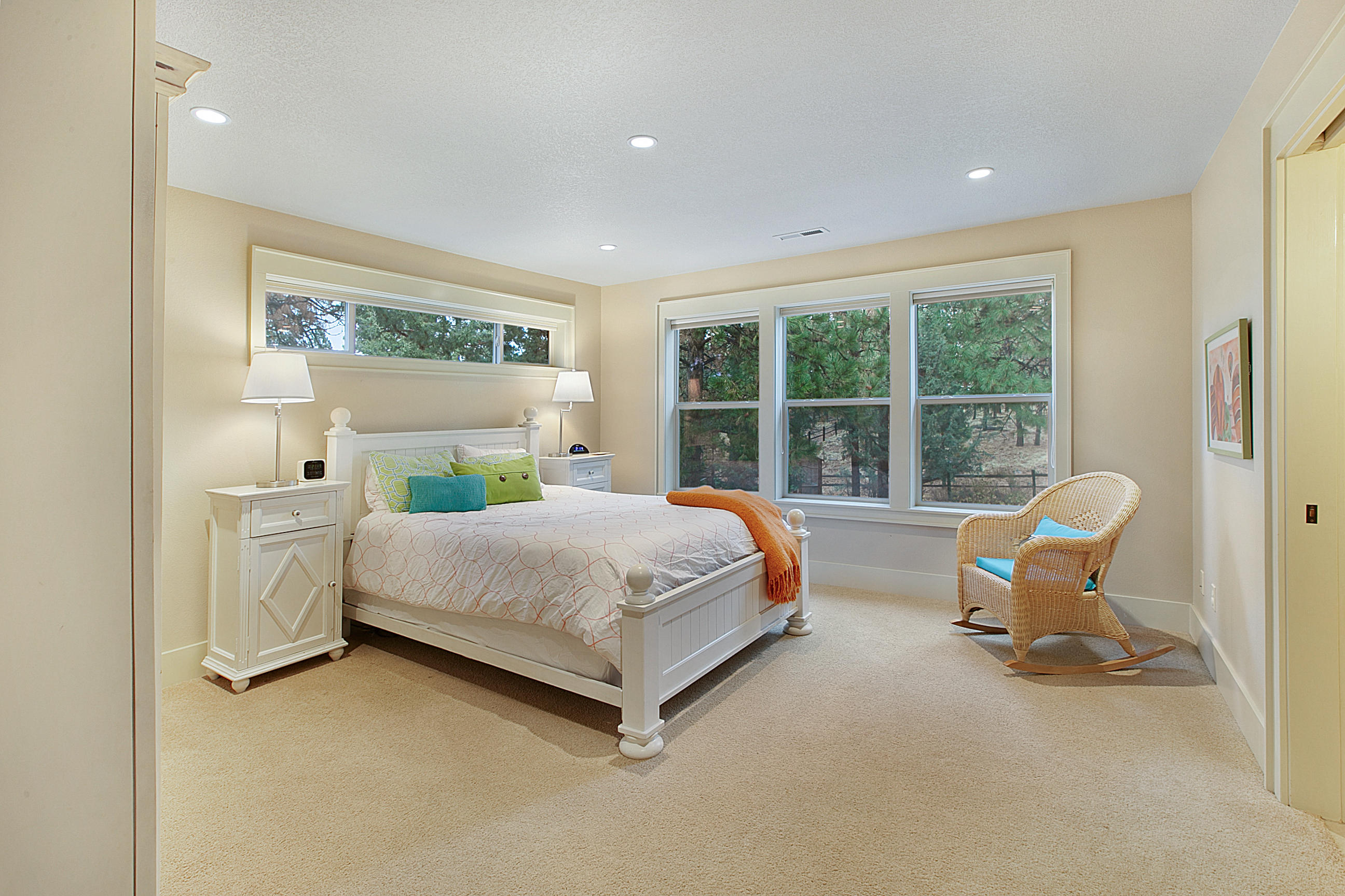 Skyliner Summit - Residential