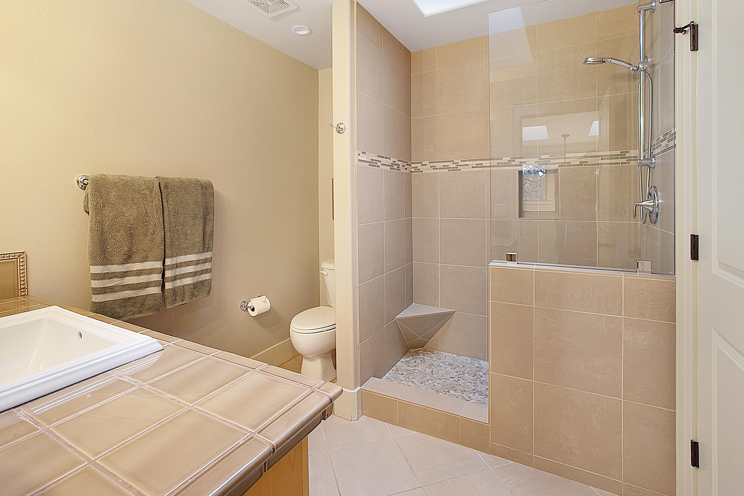 Skyliner Summit - Residential