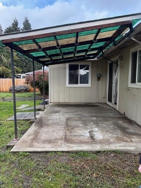 Tiny photo for 556 Glenn Way, Central Point, OR 97502 (MLS # 220215638)