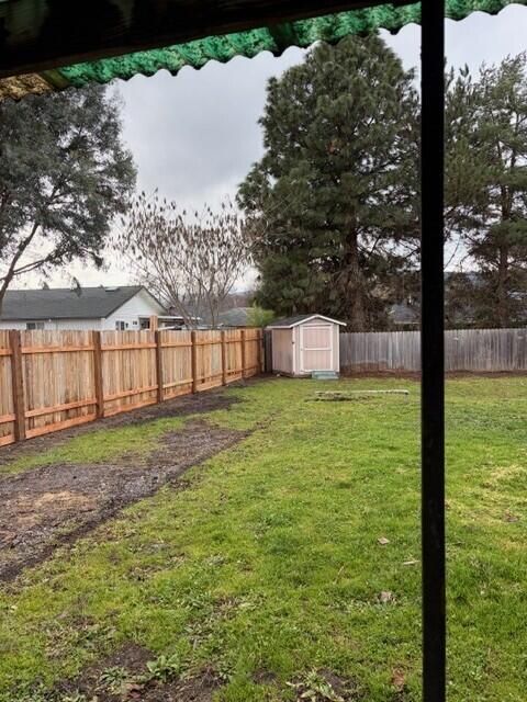 Tiny photo for 556 Glenn Way, Central Point, OR 97502 (MLS # 220215638)