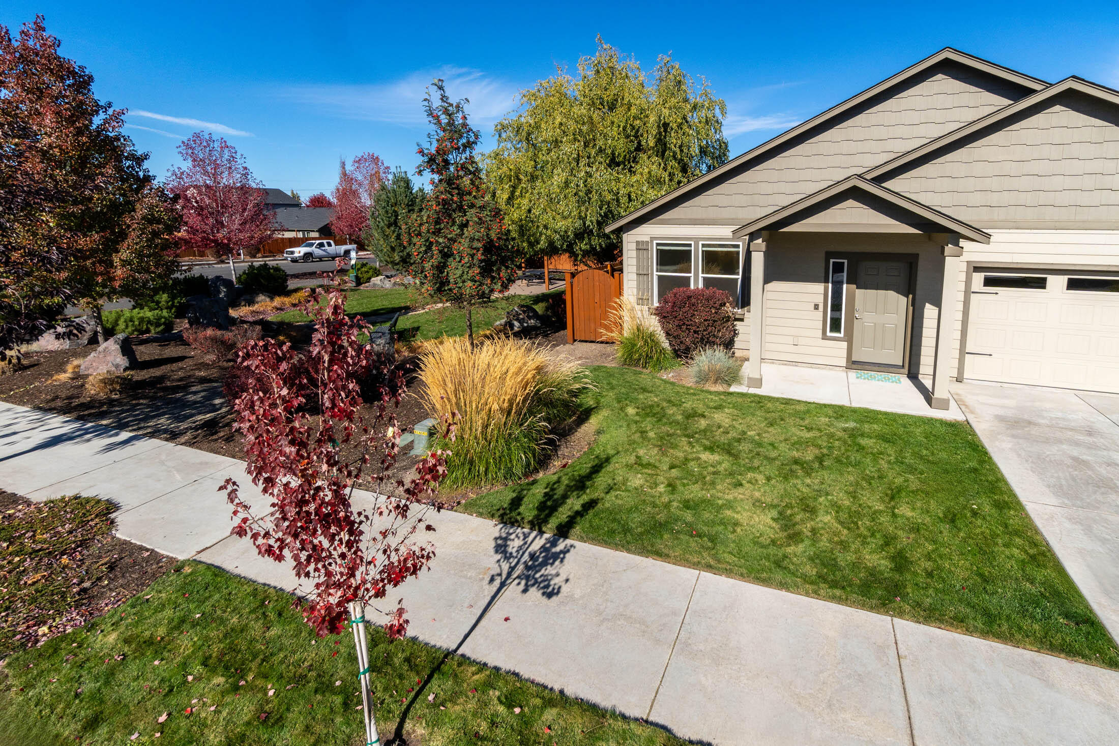 3667 SW Pumice Stone Avenue