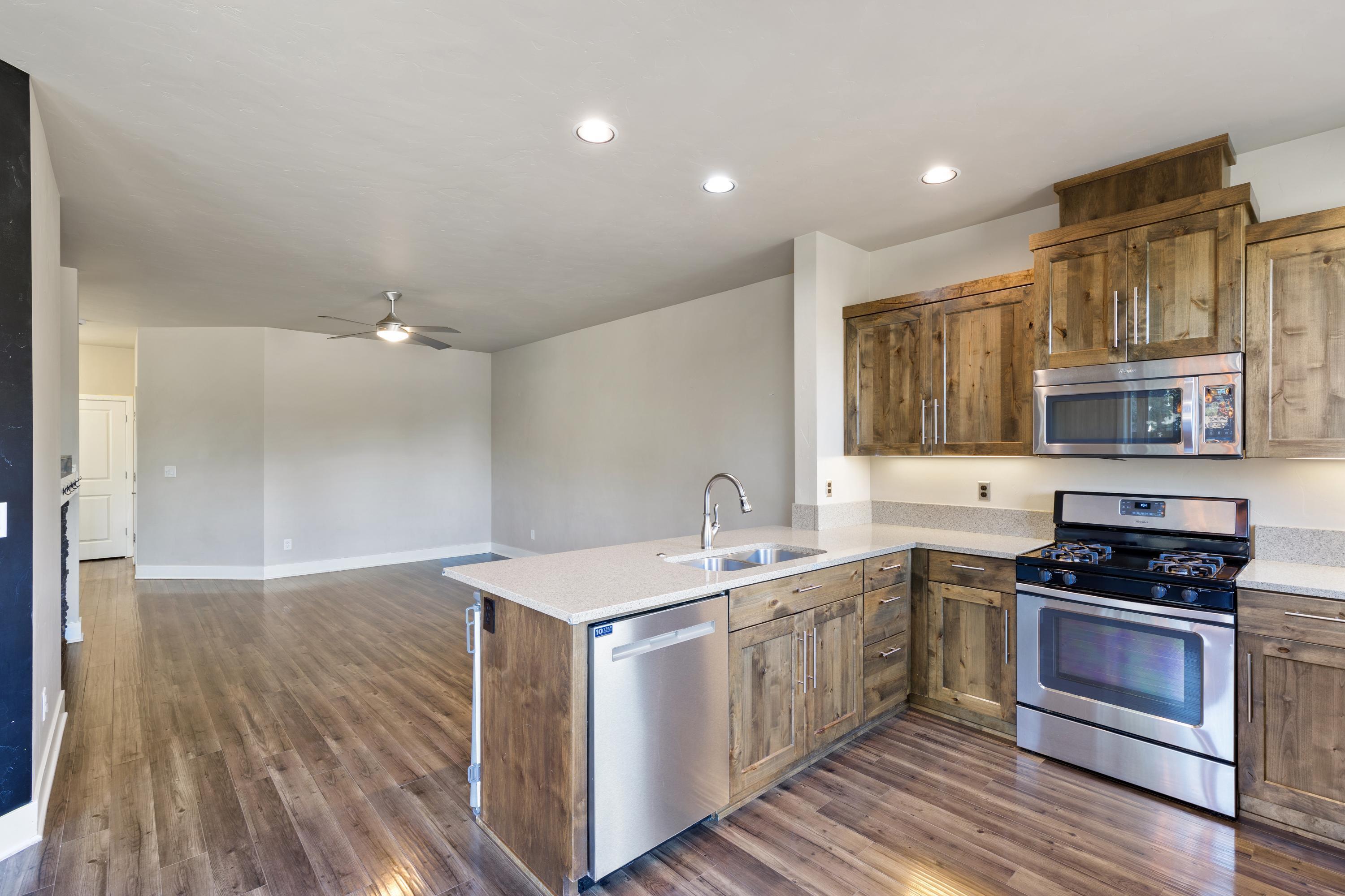 8th Street Cottages - Residential