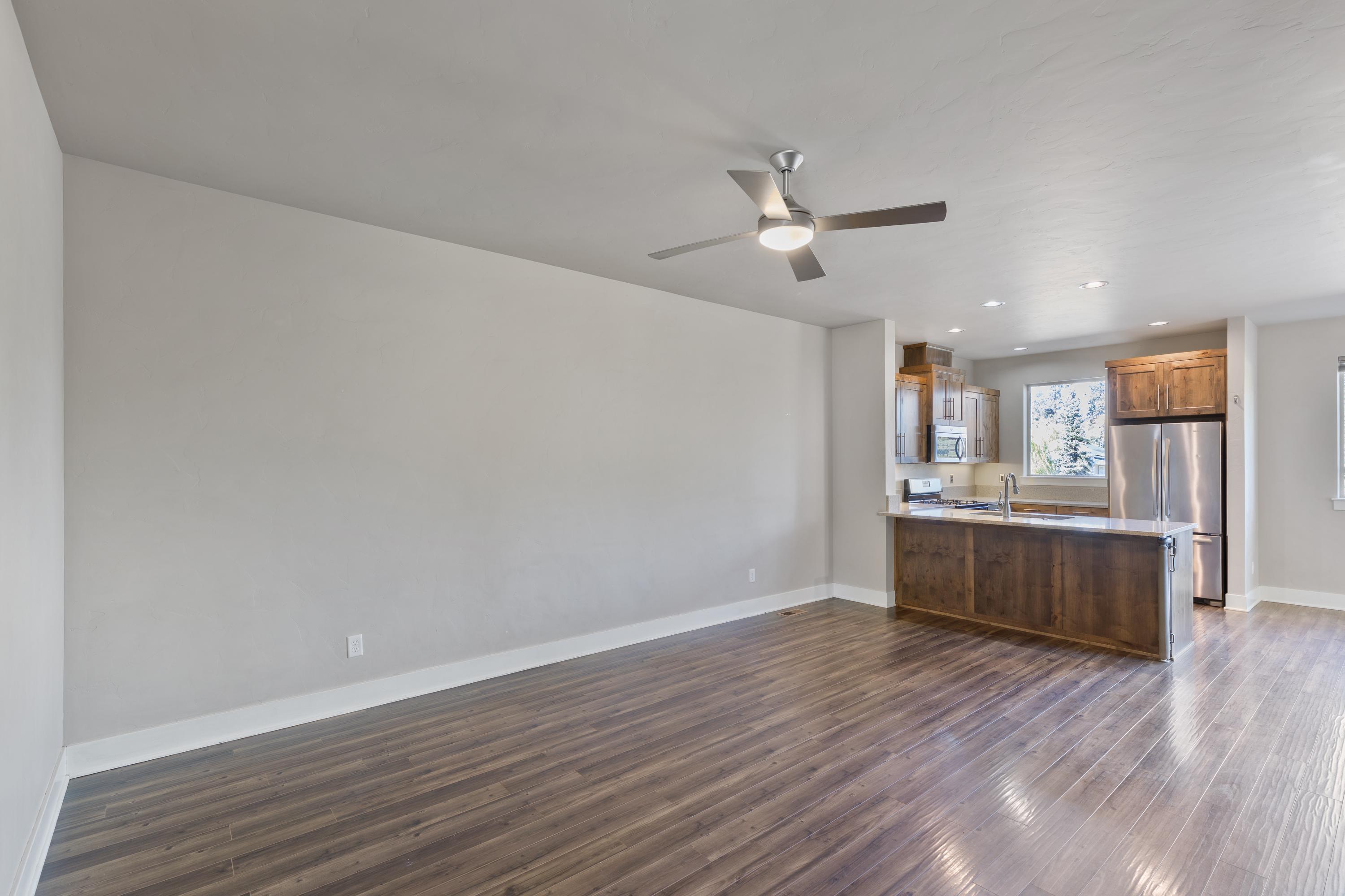 8th Street Cottages - Residential