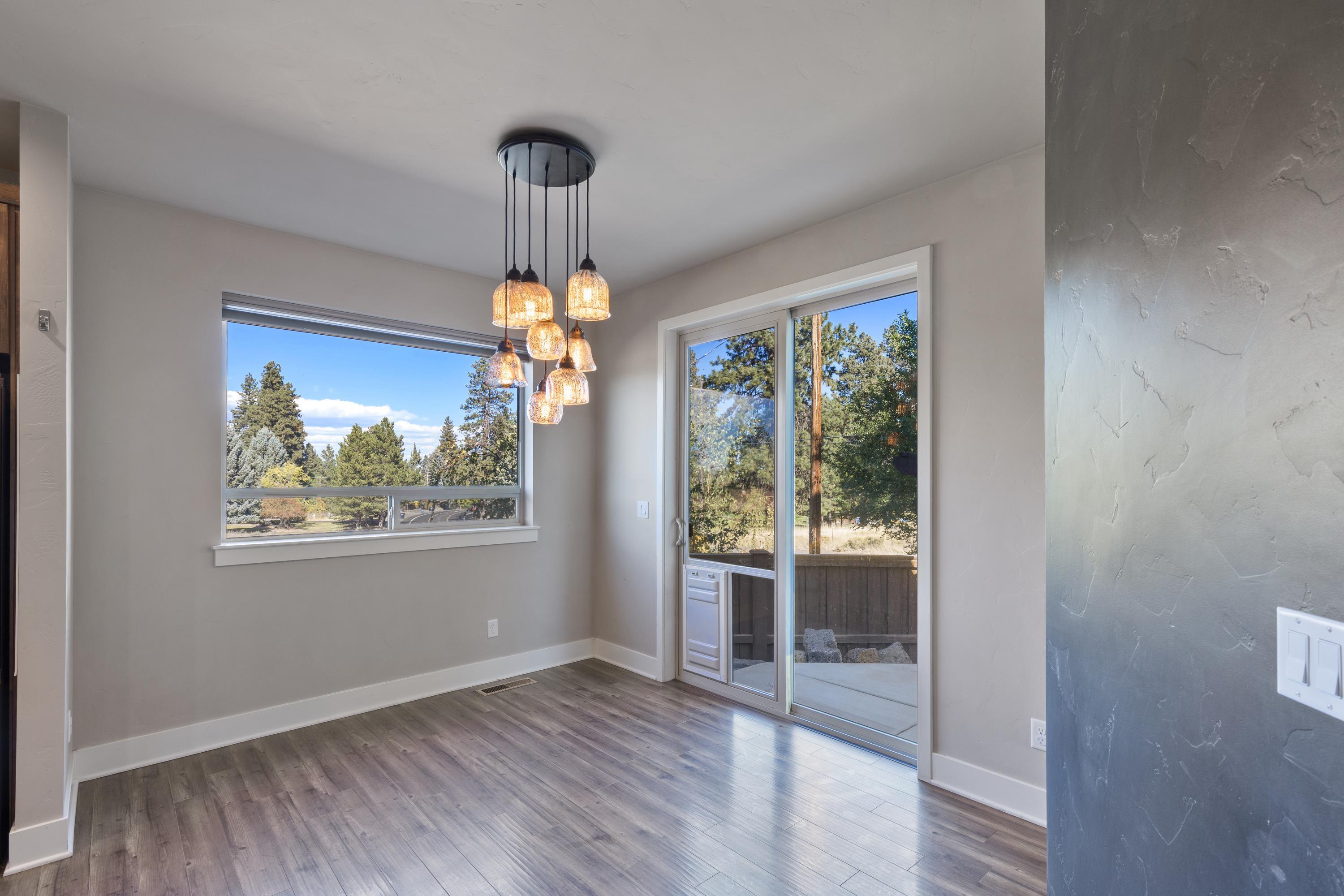 8th Street Cottages - Residential