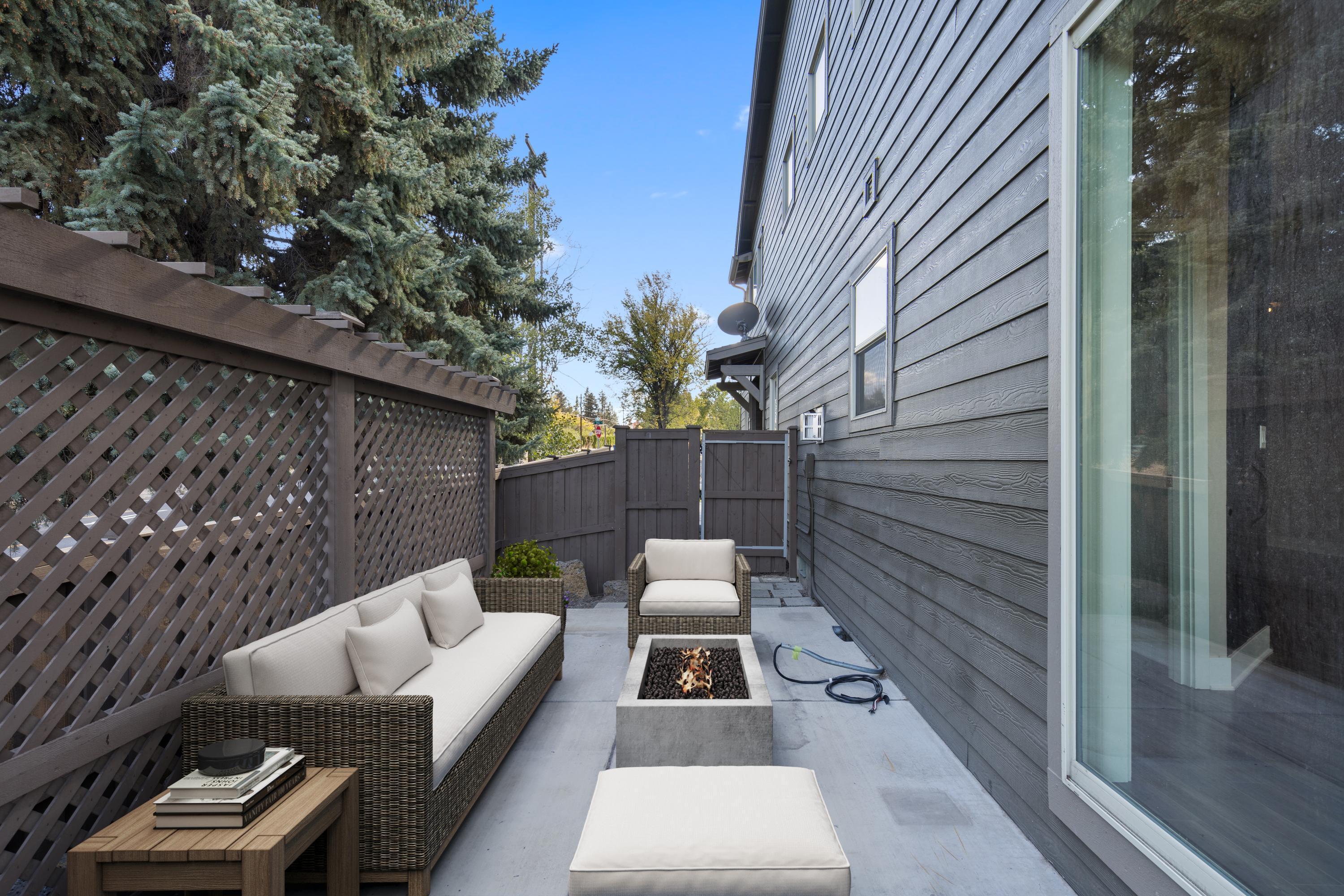 8th Street Cottages - Residential