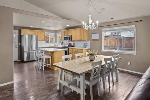 Tiny photo for 63194 NE De Haviland Street, Bend, OR 97701 (MLS # 220213173)