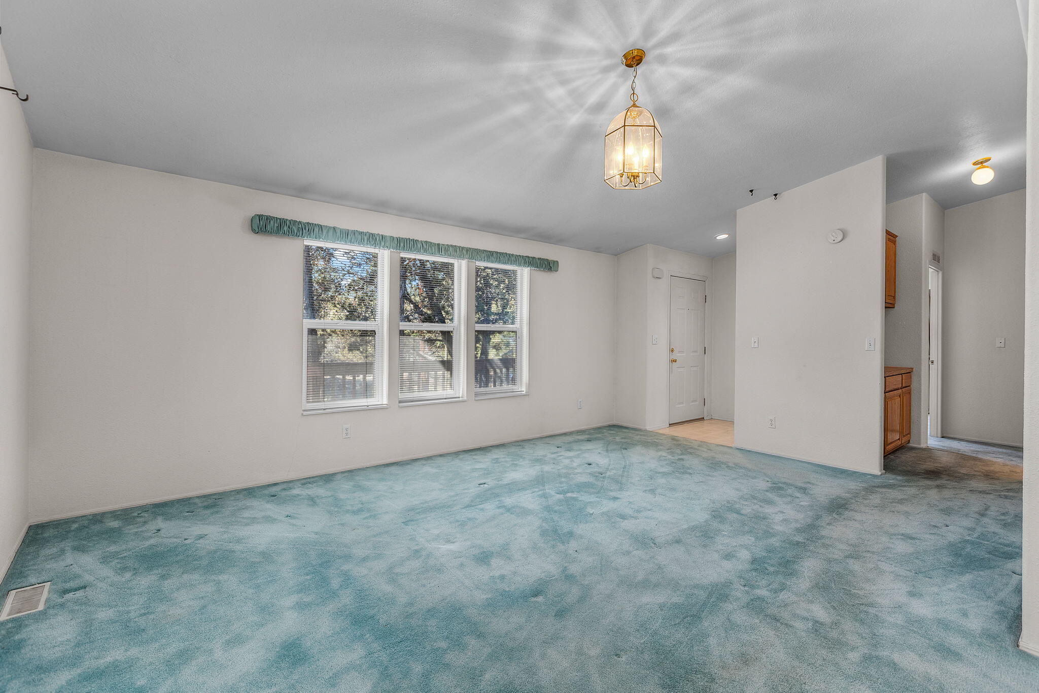 21241 Dove Lane
