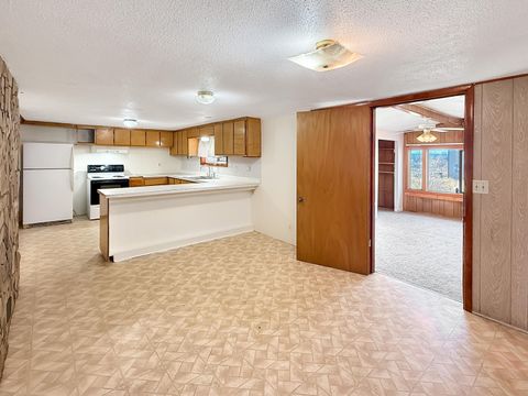 Tiny photo for 643 NE Coles Road, Prineville, OR 97754 (MLS # 220212911)