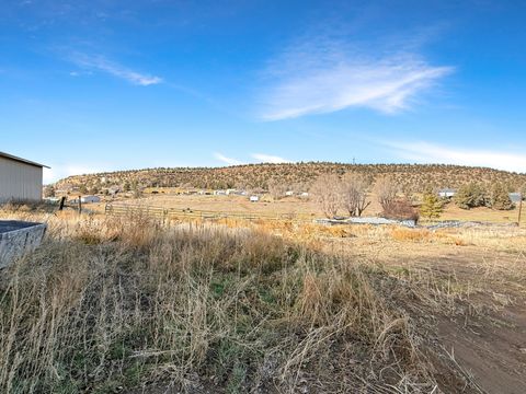 Tiny photo for 643 NE Coles Road, Prineville, OR 97754 (MLS # 220212911)