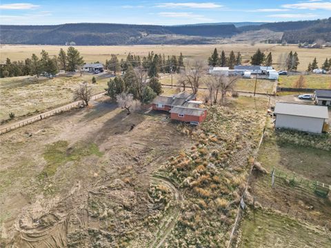 Tiny photo for 643 NE Coles Road, Prineville, OR 97754 (MLS # 220212911)