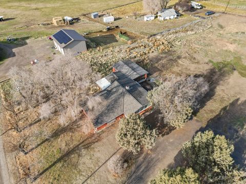 Tiny photo for 643 NE Coles Road, Prineville, OR 97754 (MLS # 220212911)