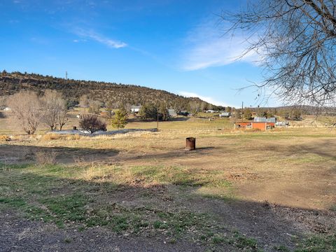 Tiny photo for 643 NE Coles Road, Prineville, OR 97754 (MLS # 220212911)