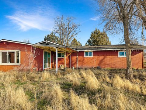 Tiny photo for 643 NE Coles Road, Prineville, OR 97754 (MLS # 220212911)