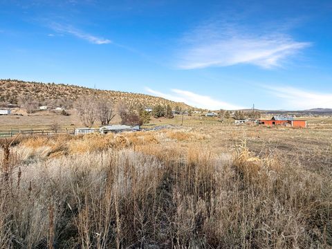 Tiny photo for 643 NE Coles Road, Prineville, OR 97754 (MLS # 220212911)