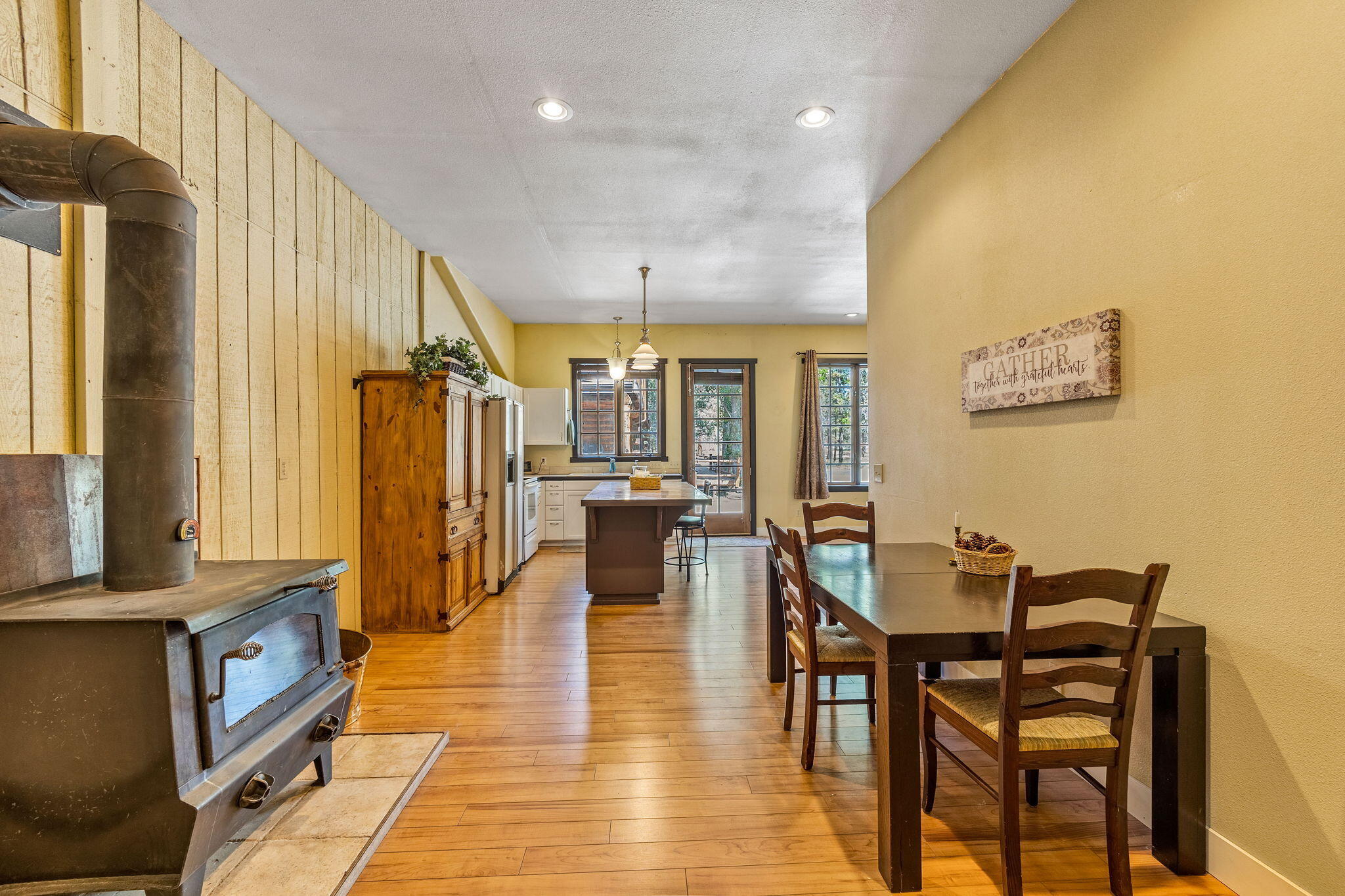 Panoramic View Est - Residential