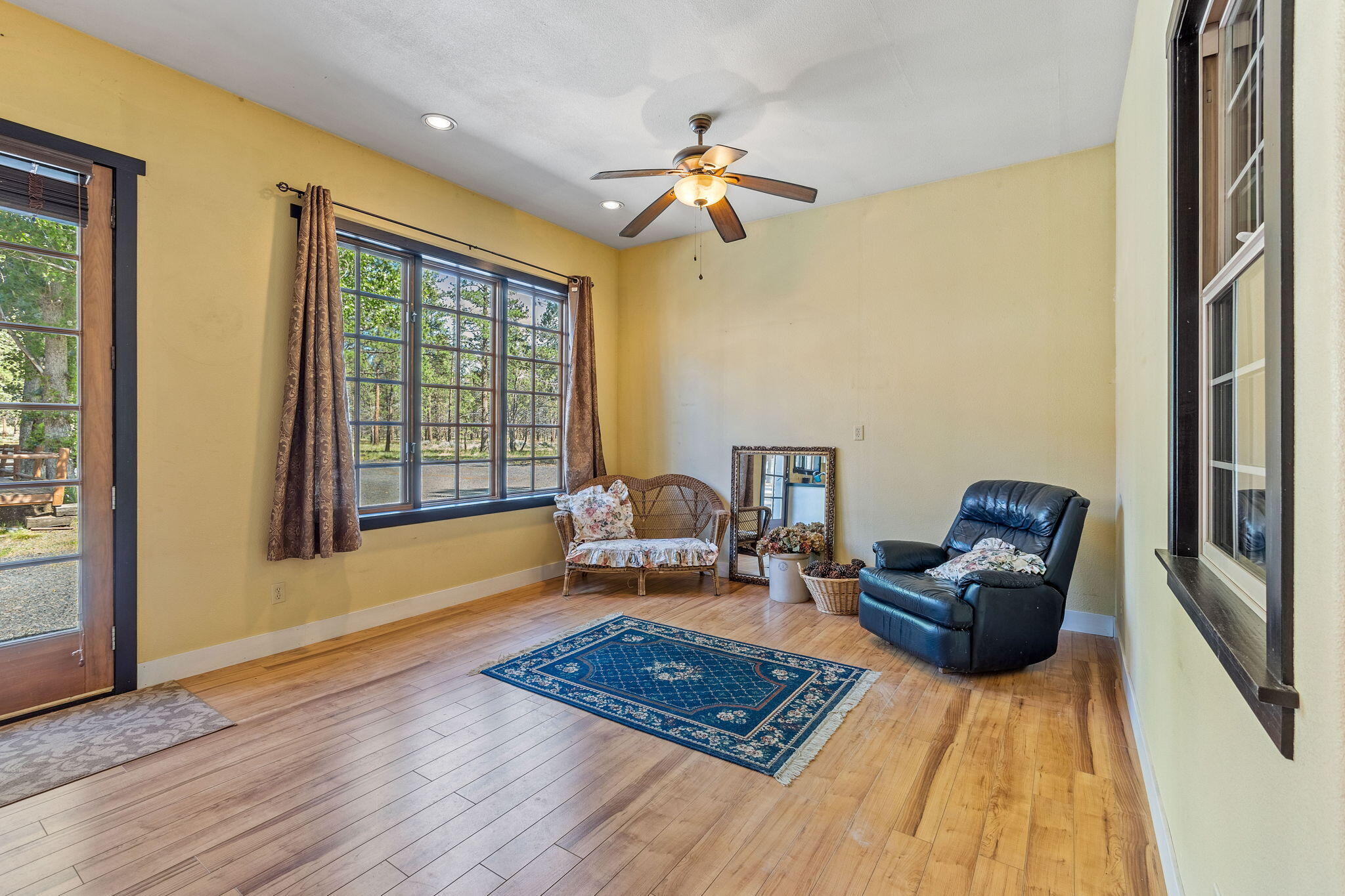 Panoramic View Est - Residential