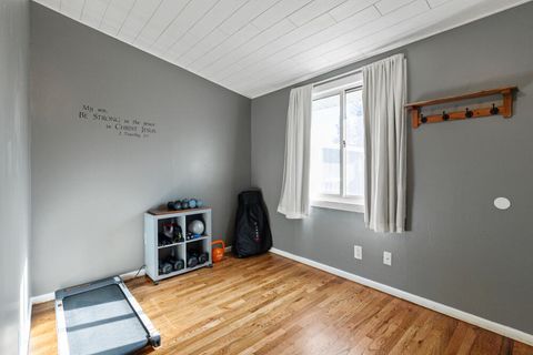 Tiny photo for 4366 Highland Way, Klamath Falls, OR 97603 (MLS # 220213784)