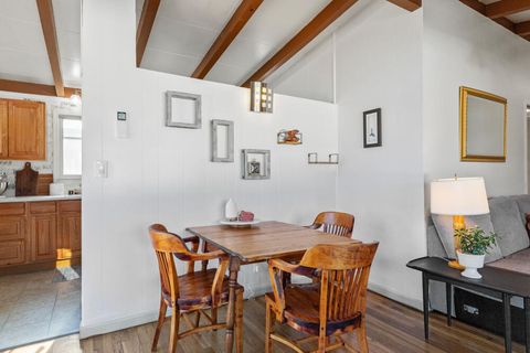 Tiny photo for 4366 Highland Way, Klamath Falls, OR 97603 (MLS # 220213784)