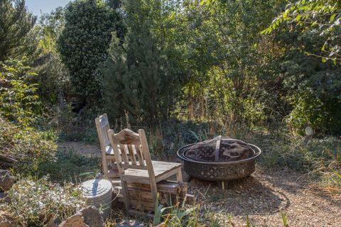 Tiny photo for 717 NE Olney Court, Bend, OR 97701 (MLS # 220210768)