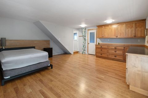 Tiny photo for 717 NE Olney Court, Bend, OR 97701 (MLS # 220210768)