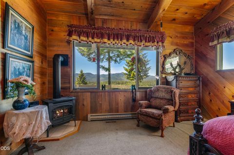 Tiny photo for 78189 High Prairie Road, Oakridge, OR 97463 (MLS # 220223882)