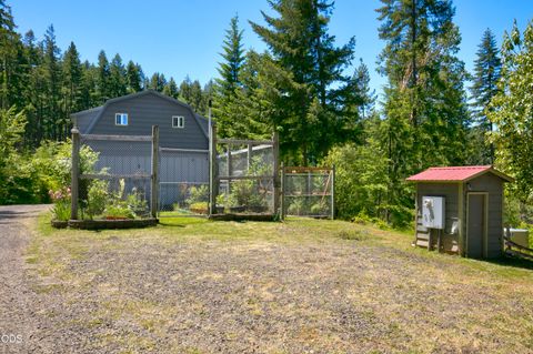 Tiny photo for 78189 High Prairie Road, Oakridge, OR 97463 (MLS # 220223882)