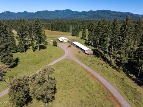 Tiny photo for 78189 High Prairie Road, Oakridge, OR 97463 (MLS # 220223882)