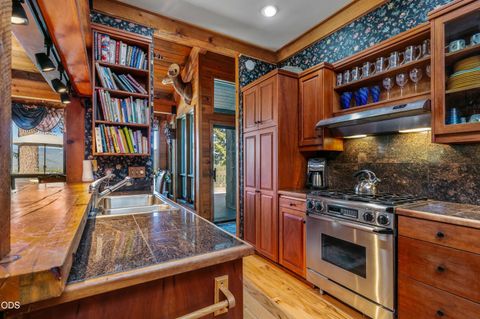 Tiny photo for 78189 High Prairie Road, Oakridge, OR 97463 (MLS # 220223882)
